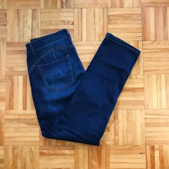 Plus size Fashionnova highrise jeans-Size 15 - Picture 3 of 6
